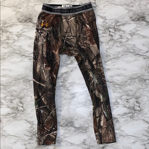 Under Armour Other - UNDER ARMOUR boys base leggings